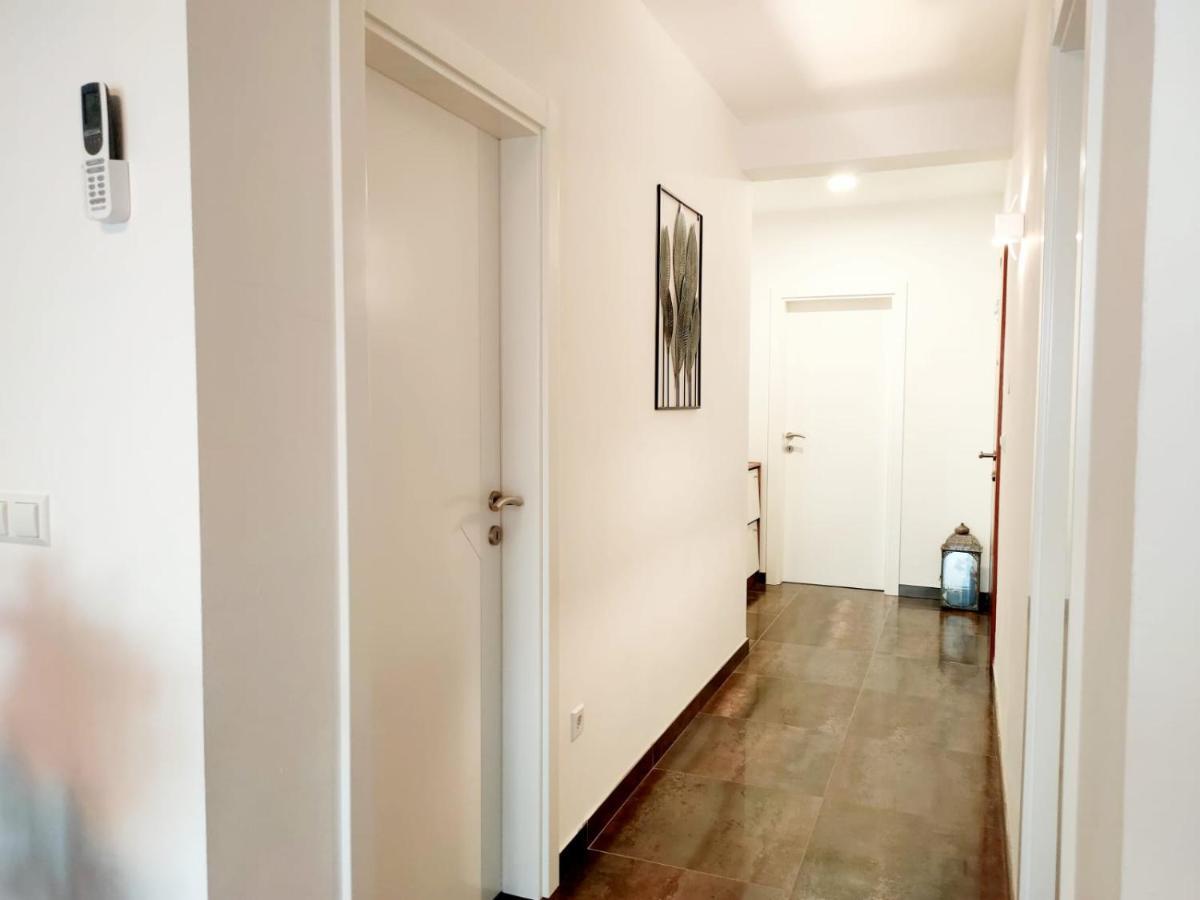 Apartments Elin Omiš Extérieur photo