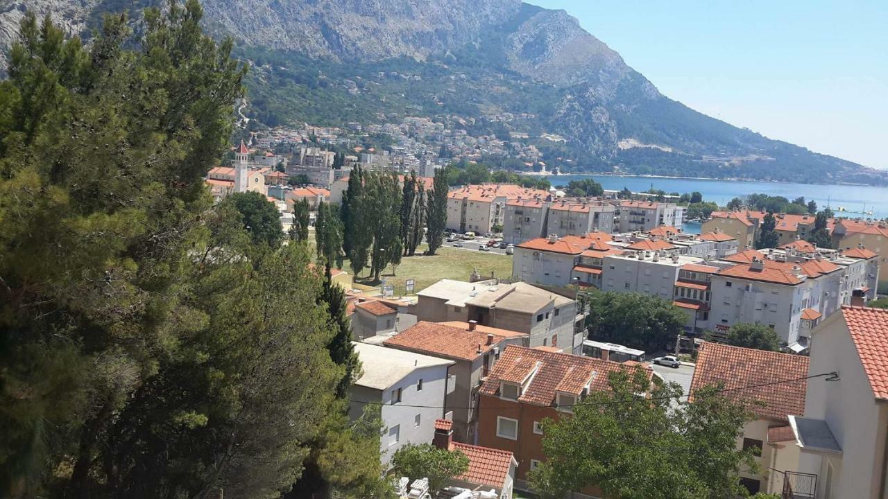 Apartments Elin Omiš Extérieur photo